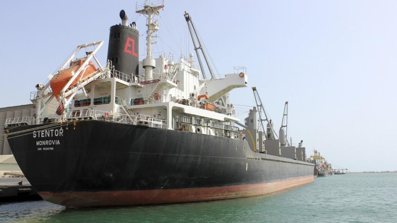Abandoned oil tanker off Yemen poses 'serious threat' to humanitarian