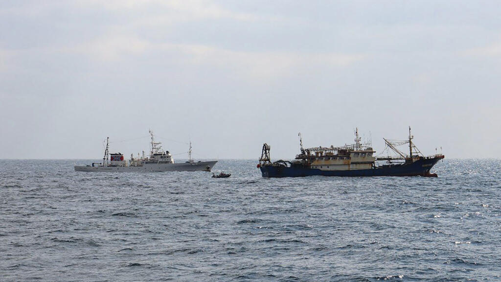 Le Japon arrête le capitaine d'un bateau de pêche chinois et saisit l'embarcation