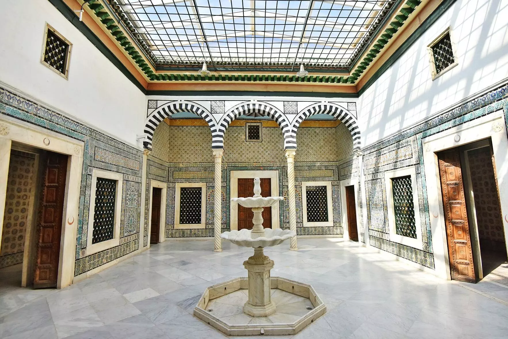 Le Patio du Petit Palais au Musée national du Bardo, à Tunis, en Tunisie.