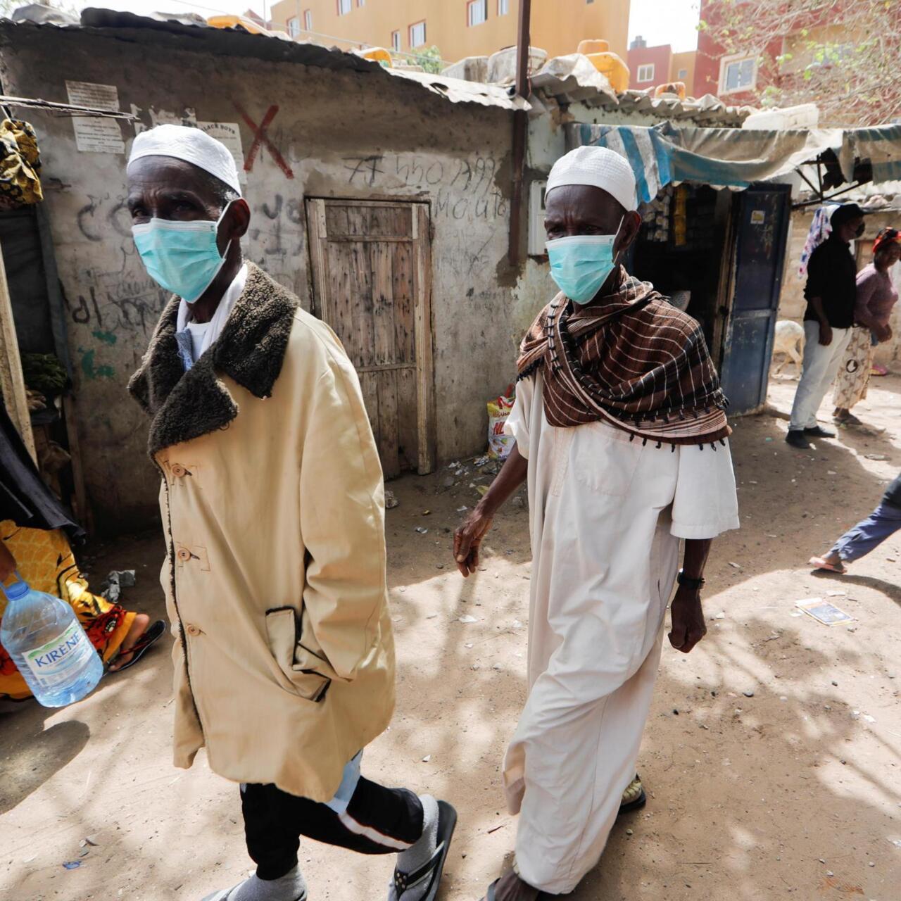 À Dakar et Johannesbourg, le masque a été un incontournable de 
