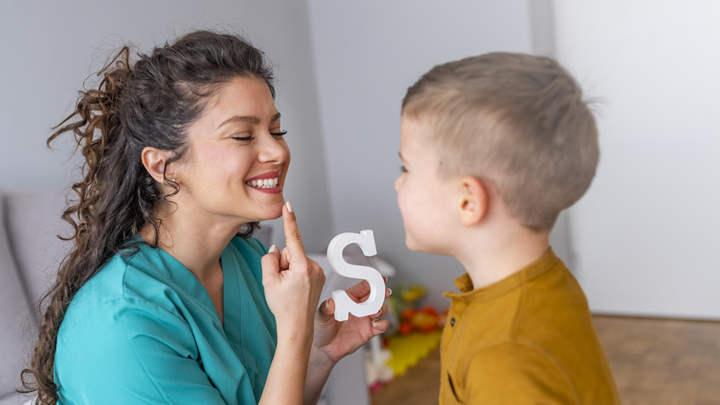 Si les bébés ne disent que quelques mots, ils en comprennent bien d’autres.