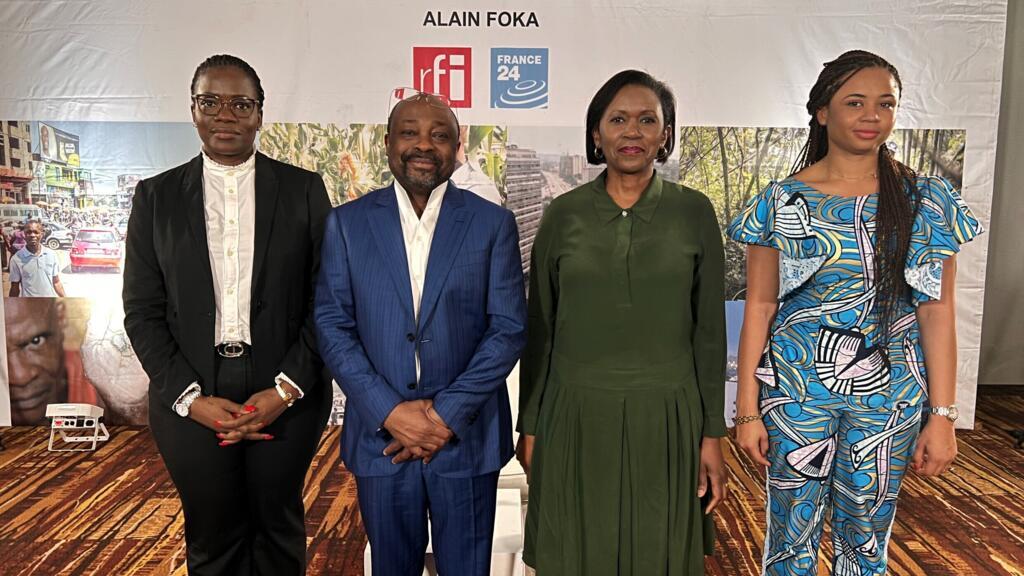 Enregistrement du Débat africain à Kinshasa (mai 2022). De g. à d. : P.Lukoki, A.Foka, M-C.Kaninda et E.Endundo.