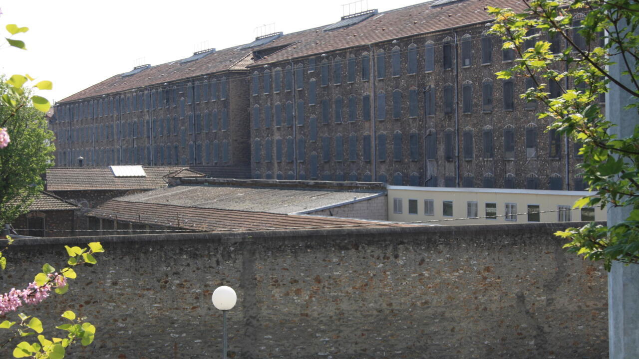 French prison's conditions 'inhuman and degrading', official report