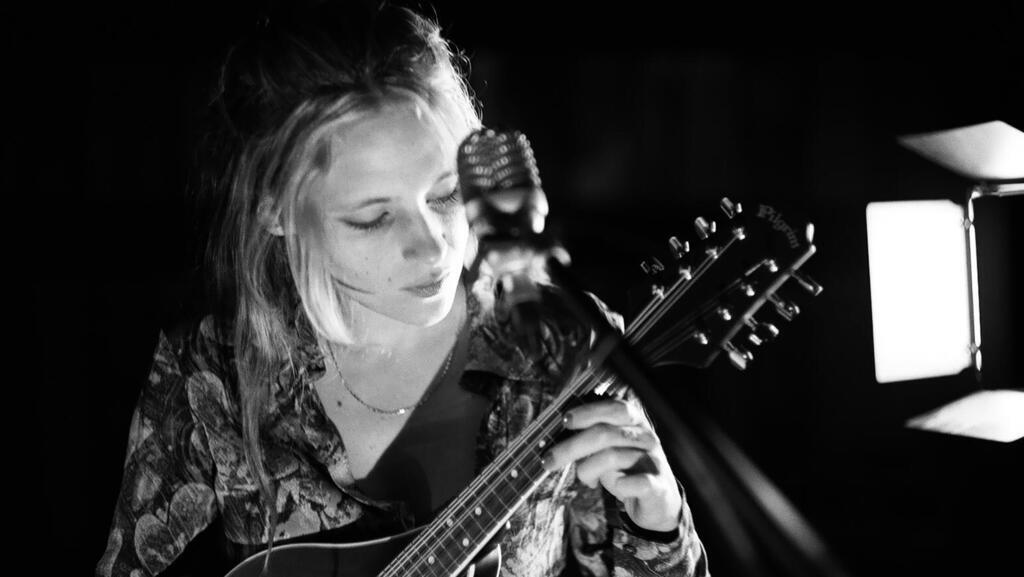 Anna Majidson.
