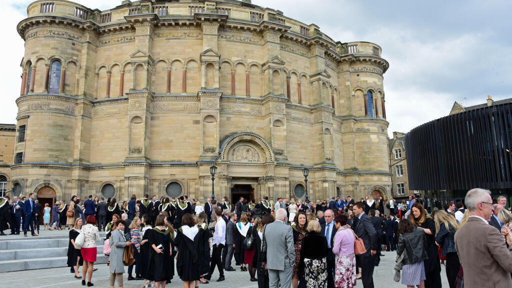 L'Écosse: une destination plébiscitée par les étudiants américains face à la politique de Trump