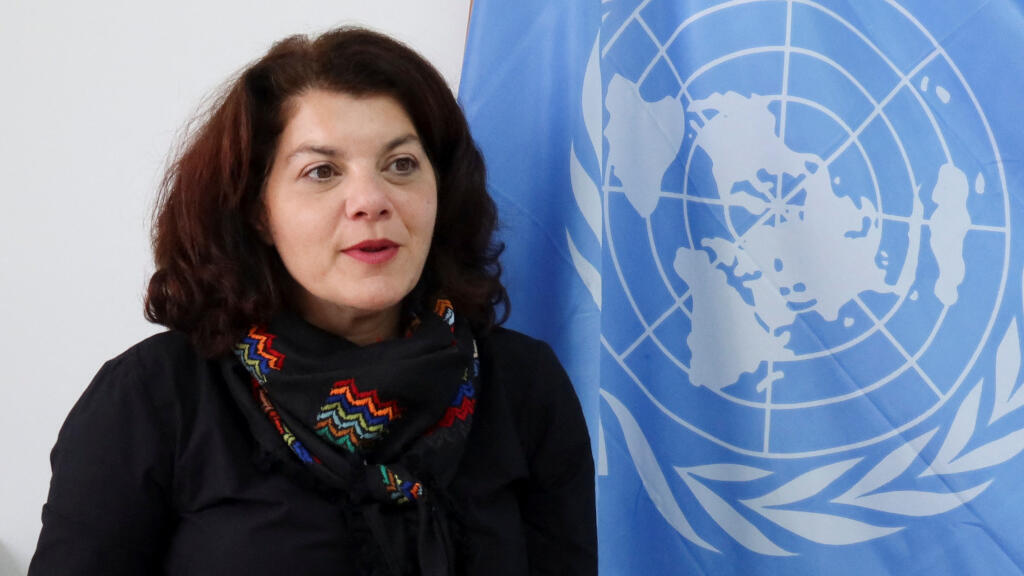 Tamara Alrifai, directrice des relations extérieures et de la communication de l'UNRWA, s'exprime lors d'un entretien avec Reuters à Amman.
