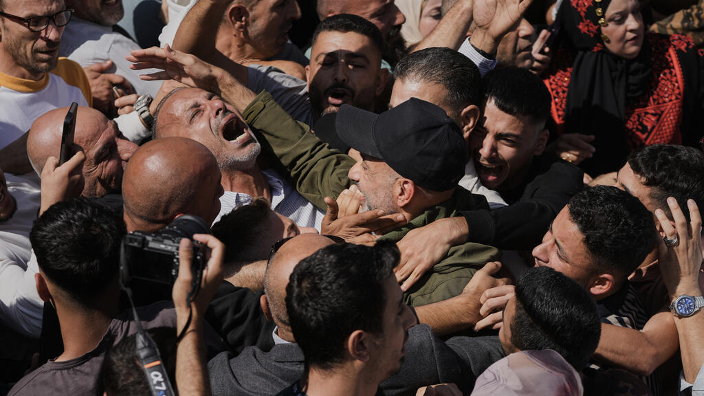 Prisonniers palestiniens libérés: Israël «préfère traiter avec le Hamas que faire émerger un partenaire politique»