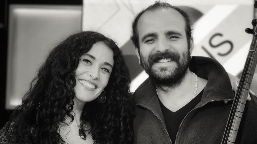 Núria & Rusan Filiztek à RFI.