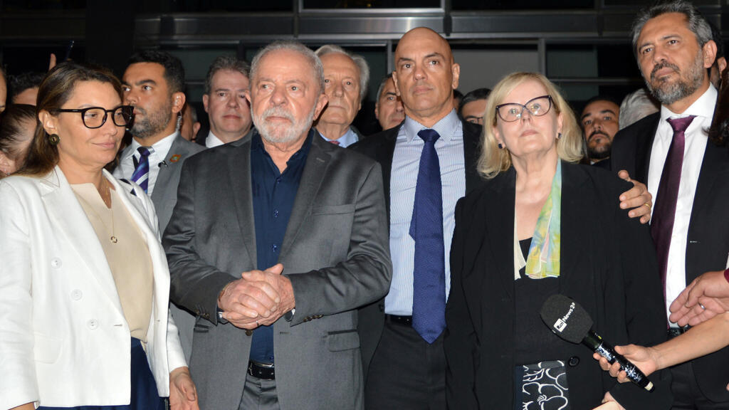 Lula, ministros do STF e governadores avaliam estragos após vandalismo nos Três Poderes. (09/01/2023)