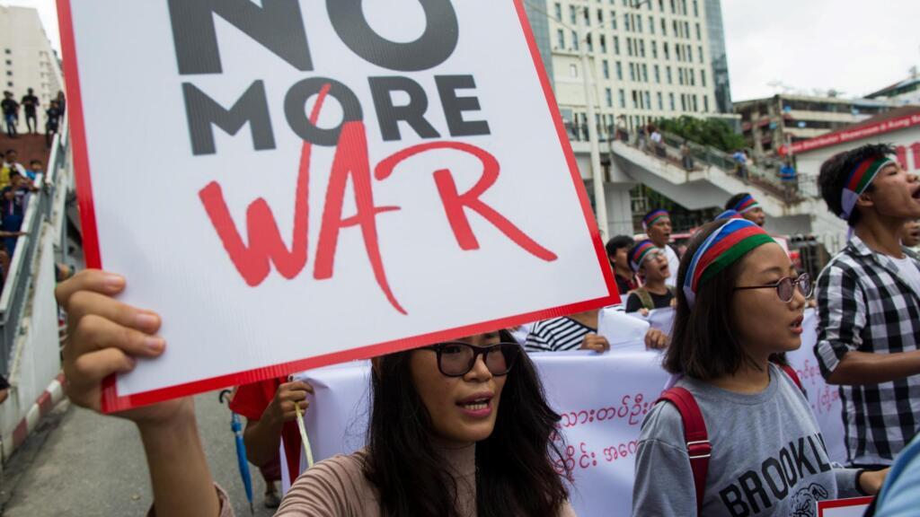 Manifestation dans les rues de Rangoun pour demander l'arrêt du conflit entre l'armée birmanie et les rebelles dans l'État de l'Arakan et de Chin en juillet 2019 (image d'illustration).