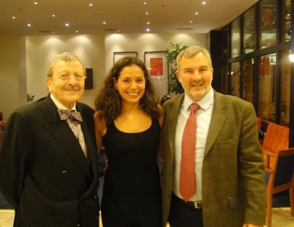 EM Image - Robert Baran (esquerda), Robertha Nakamura (centro), Bertrand Richert (direita).