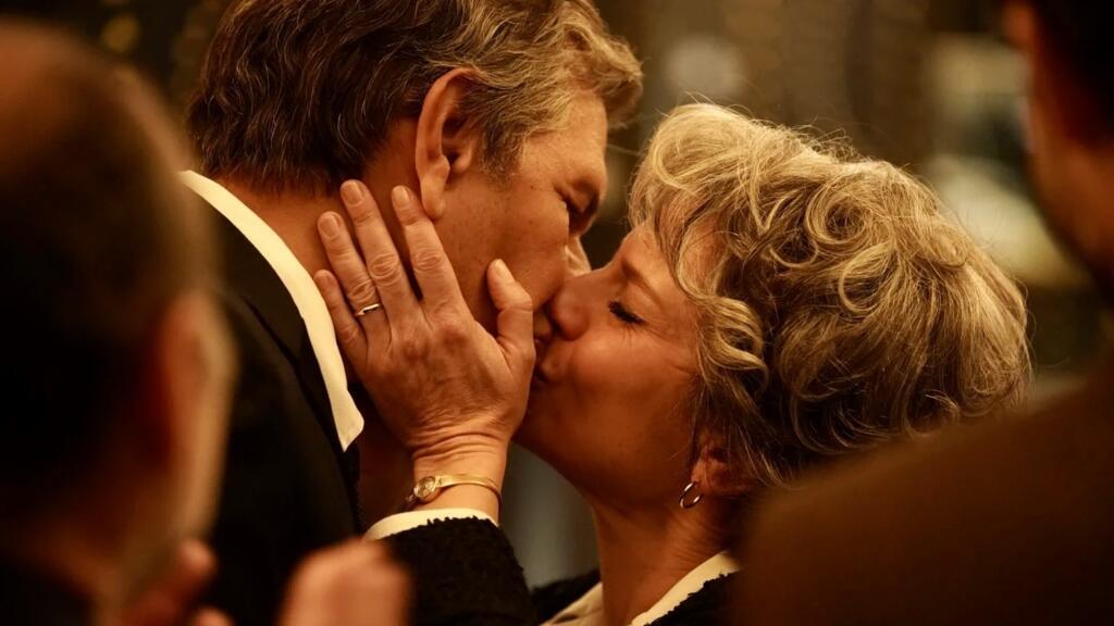 Le couple mythique Montand et Signoret incarnés par Roschdy Zem et Marina Foïs.