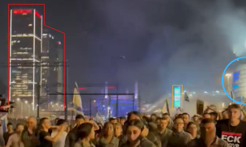 Plusieurs éléments visuels facilitent la géolocalisation de la vidéo.