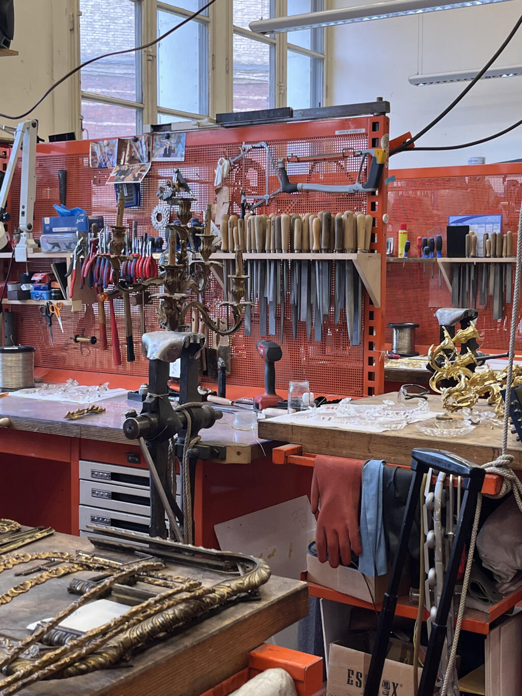 Atelier Lustrerie-Bronze au Mobilier national