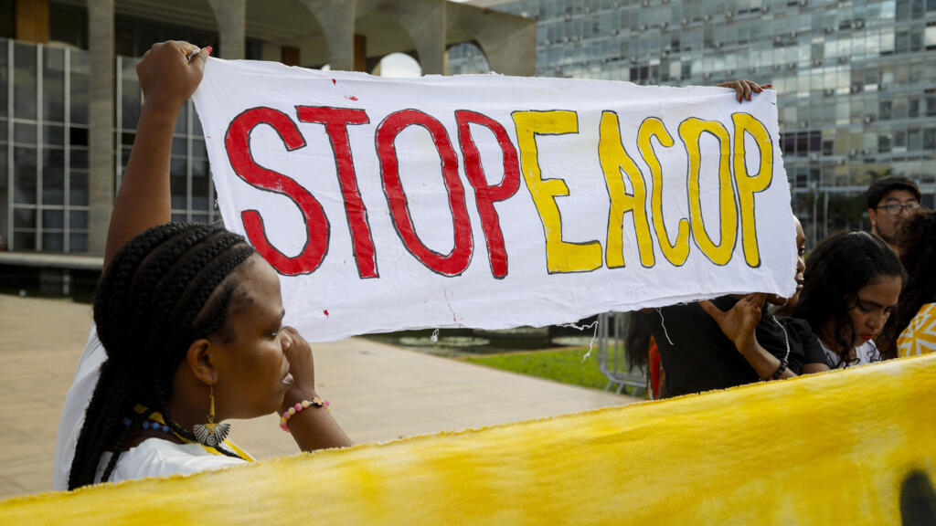 Ouganda: la Cour de justice d'Afrique de l'Est rejette une plainte déposée par des ONG contre l'EACOP