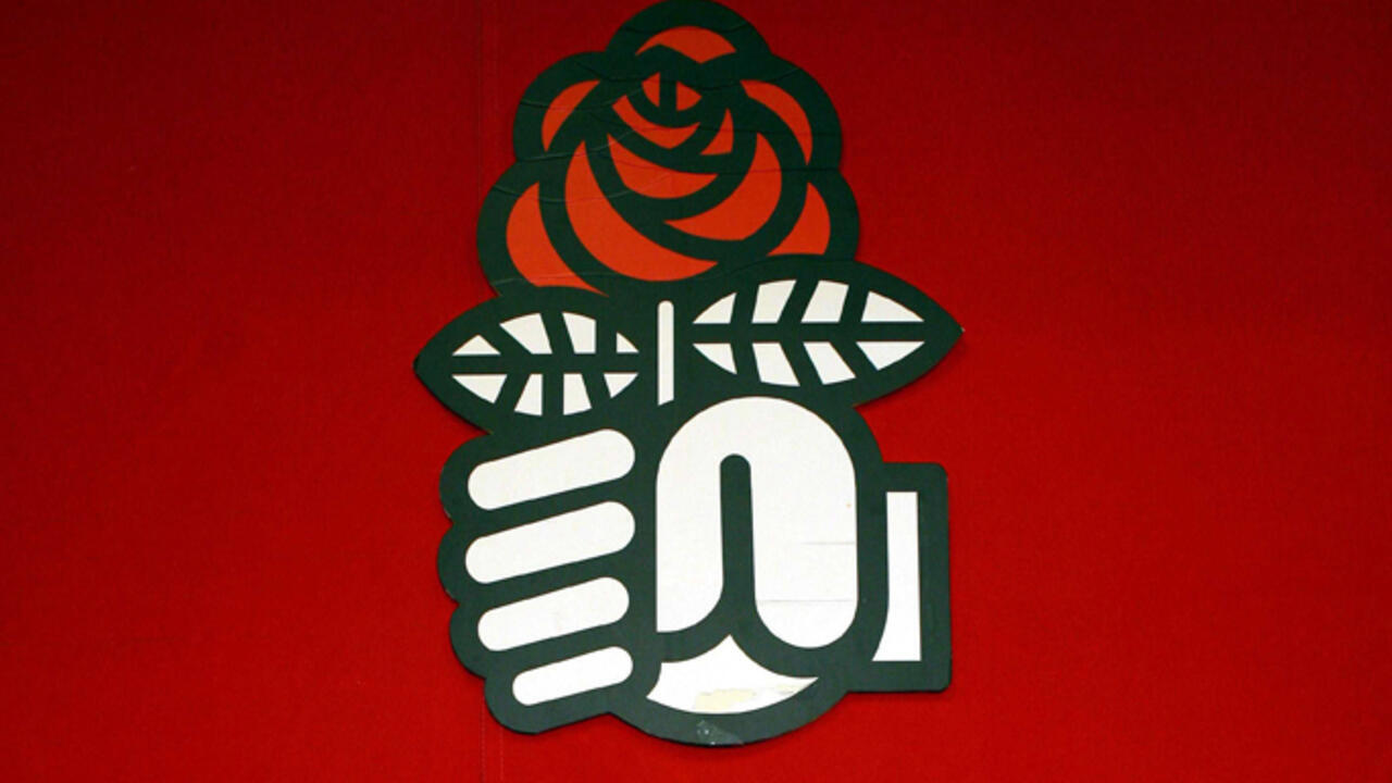 El Partido Socialista busca candidato para presidenciales 2012