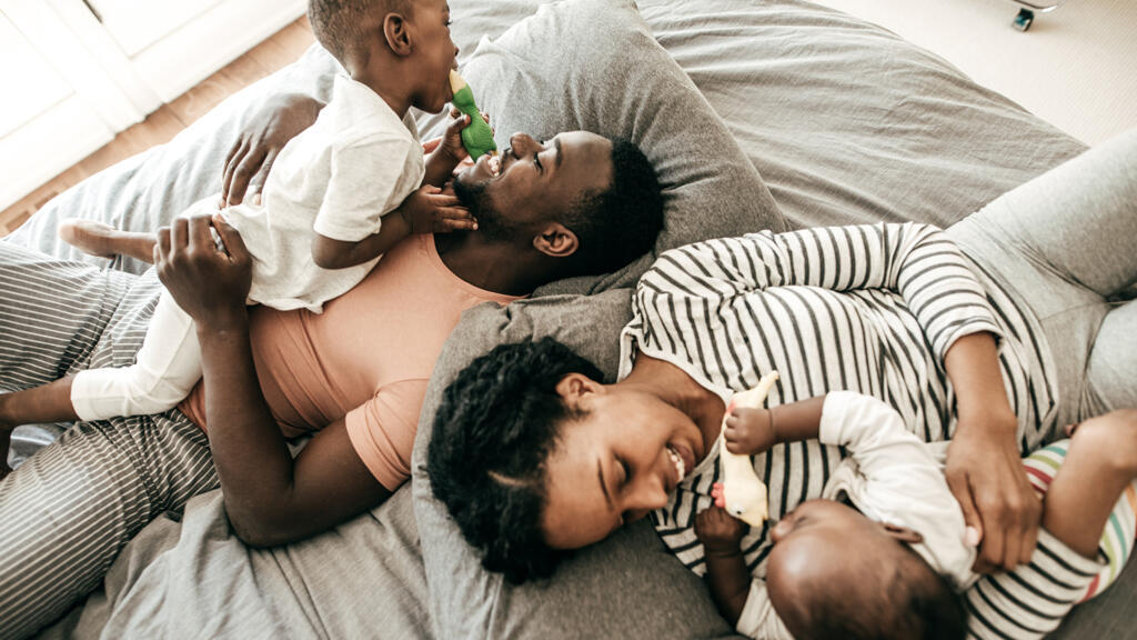 Que reste-t-il du couple, une fois les conjoints devenus parents ?