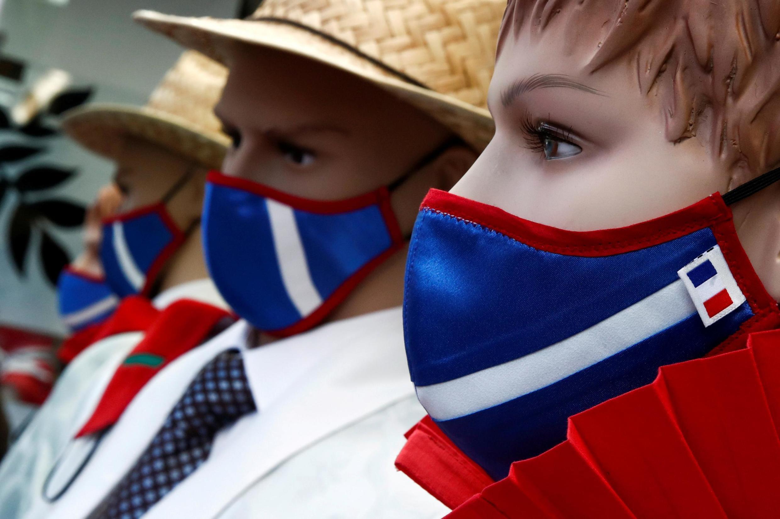 France makes face masks mandatory at work from September