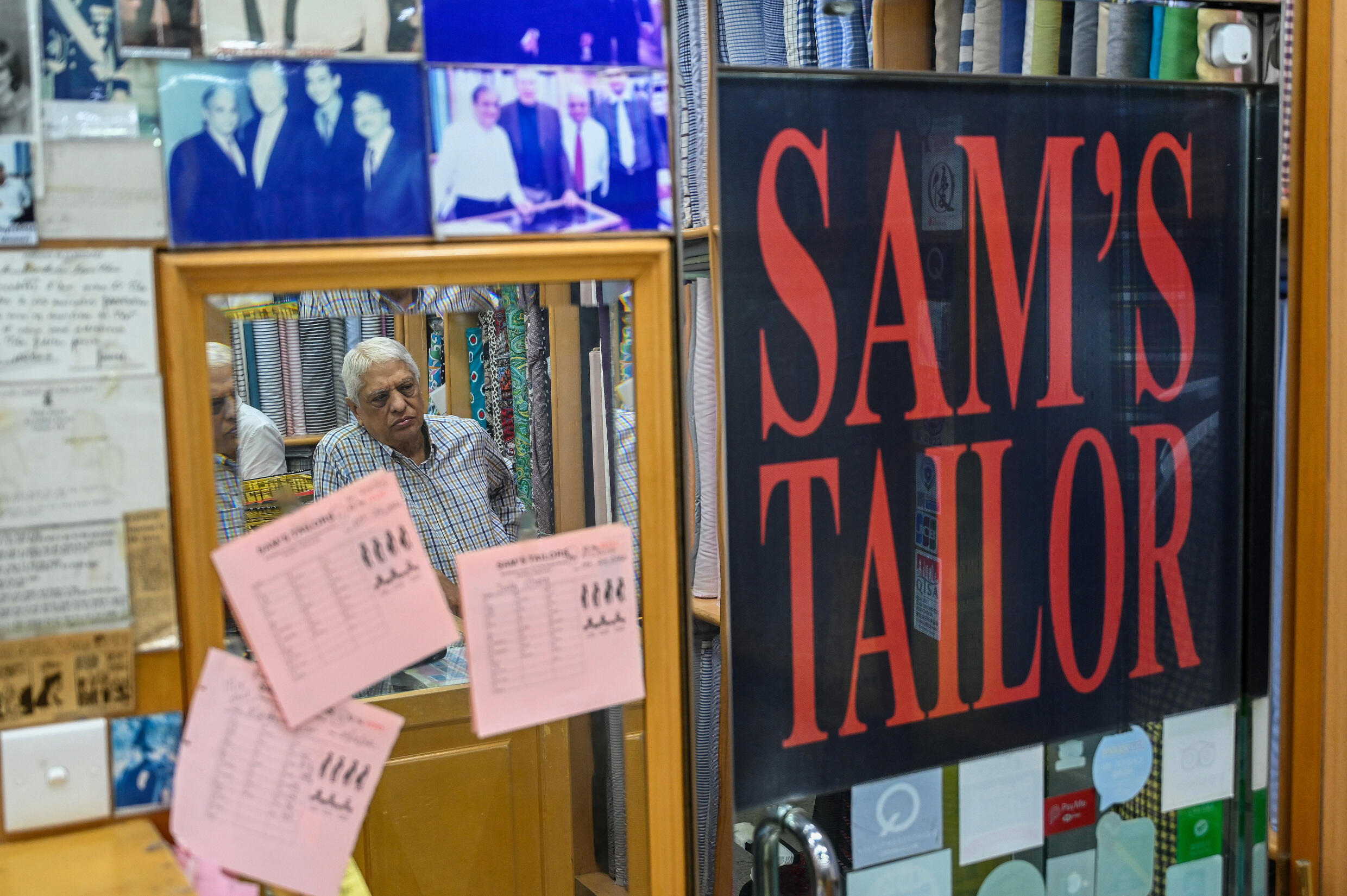 La familia Melwani ha vestido a todos, desde presidentes estadounidenses hasta aristócratas y celebridades durante décadas.