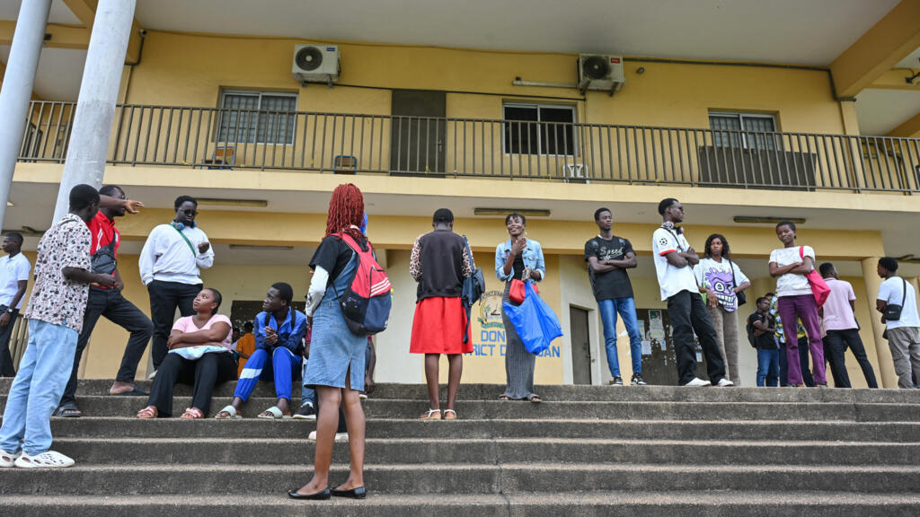 En Côte d'Ivoire, la jeunesse face au défi de l'emploi