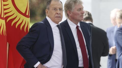 دیمیتری پسکوف سخنگوی کاخ کرملین و سرگئی لاوروف وزیر امور خارجۀ روسیه