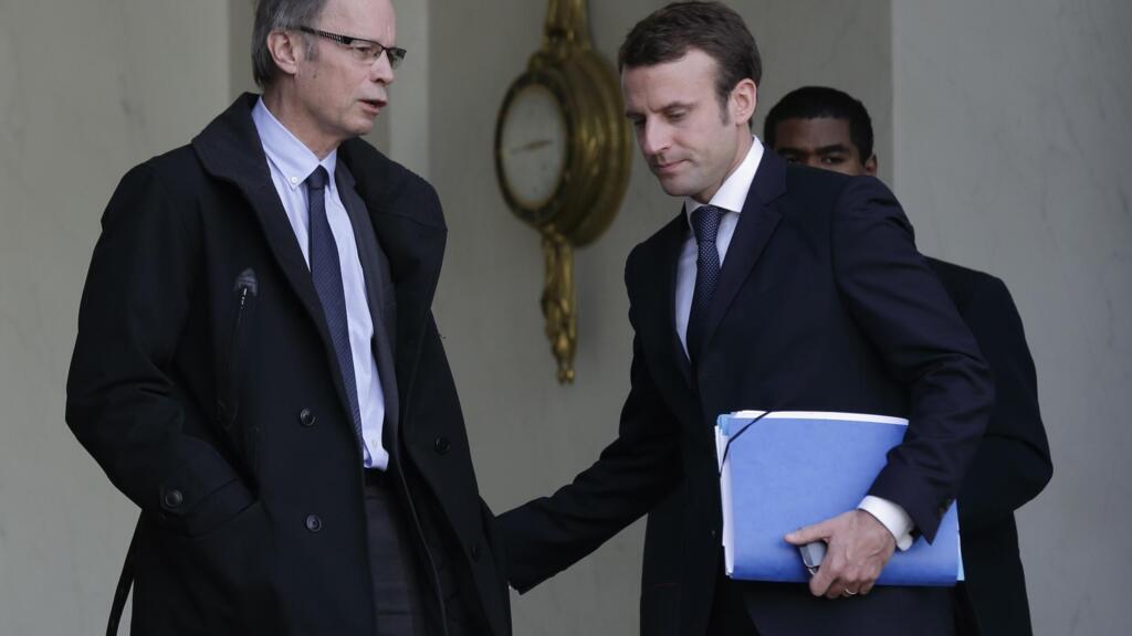 Laureatul premiului Nobel pentru economie, Jean Tirole, în 2014, împreună cu ministrul de atunci al economiei, Emmanuel Macron la Palatul Elysée.