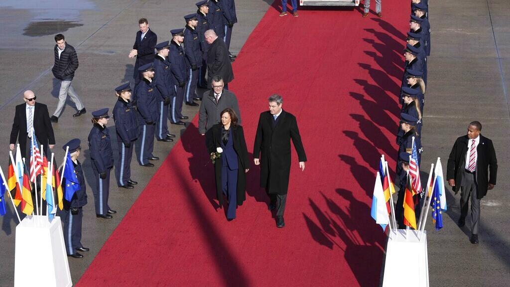 O encontro reúne, até o domingo, carca de 150 representantes de governos do mundo todo, incluindo 45 chefes de Estado e de governo.