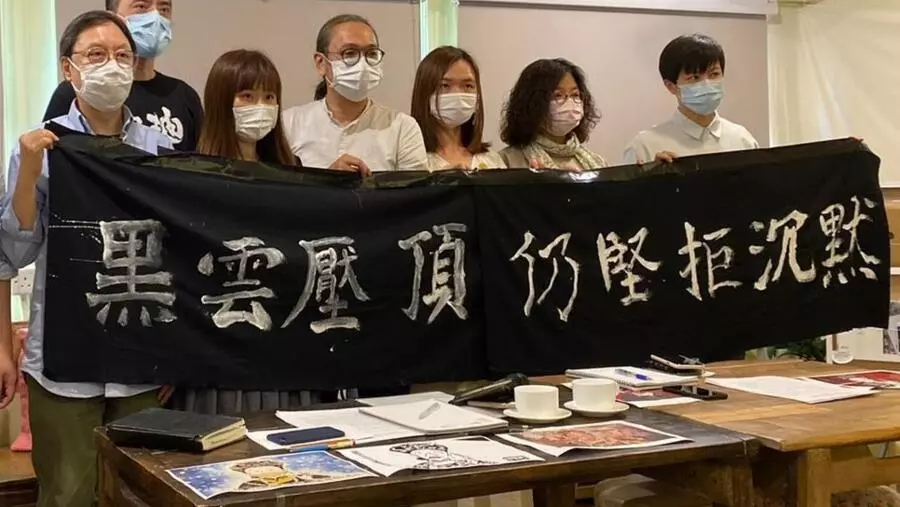 香港一群艺术文化界人士召开记者会，公布取得1600人联署，表达对「港区国安法」的忧虑