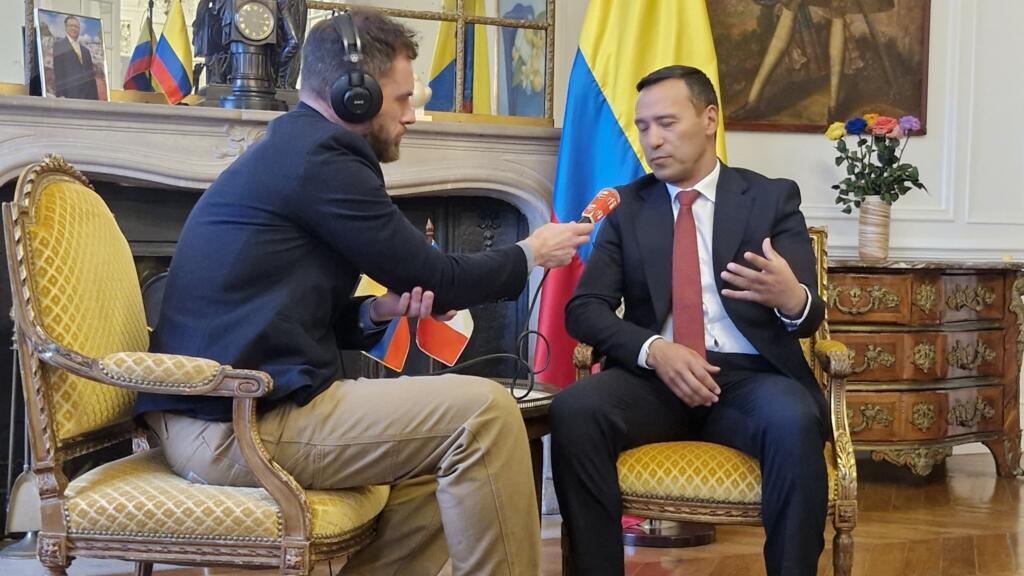 Pedro Sánchez a RFI: "Los grupos ilegales no sólo han traicionado a Petro, sino a toda Colombia"