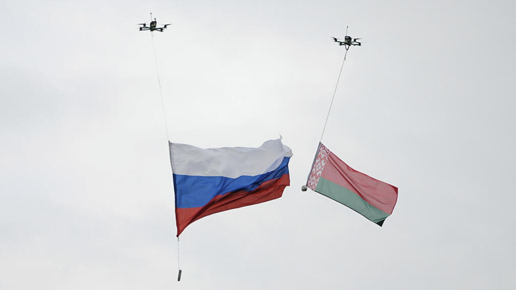 Dronele în timpul exercițiilor militare „Zahid-2025”.