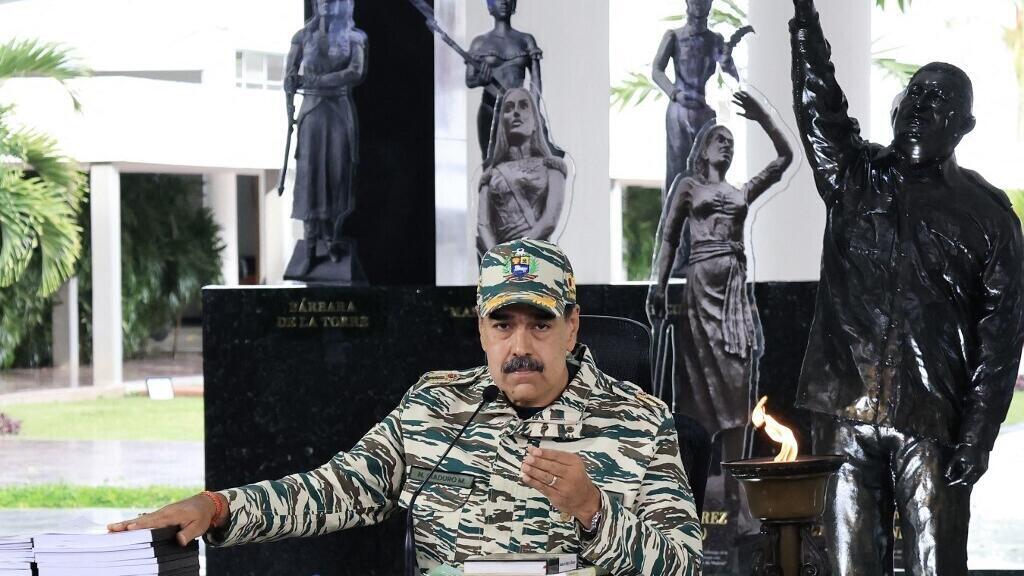 Tổng thống Venezuela Nicolas Maduro phát biểu trong một cuộc họp với chỉ huy quân đội cao cấp ở Caracas vào ngày 5 tháng 9 năm 2025.