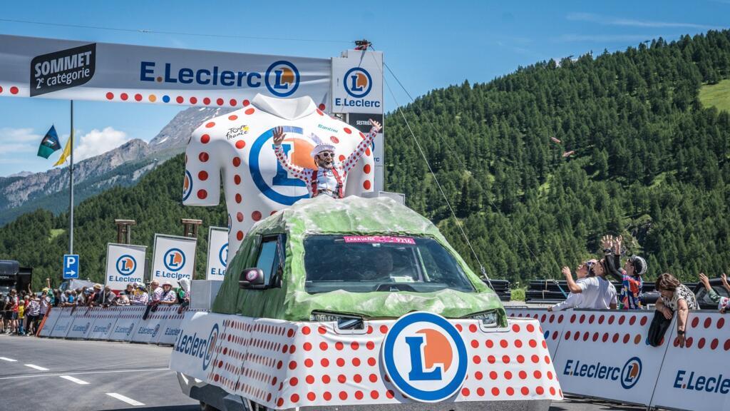 La caravane Leclerc sur le Tour de France est l'une des préférées des spectateurs.