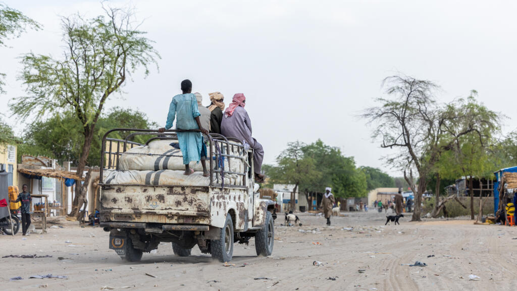 Des hommes roulent en pick-up dans les rues de Baga Sola, province du lac Tchad, le 26 juin 2025. (Photo d'illustration)