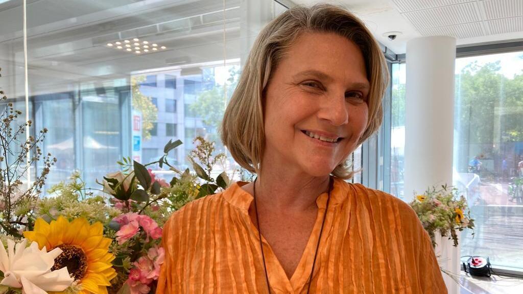 A guitarrista Ana Zingoni, na sede da RFI.