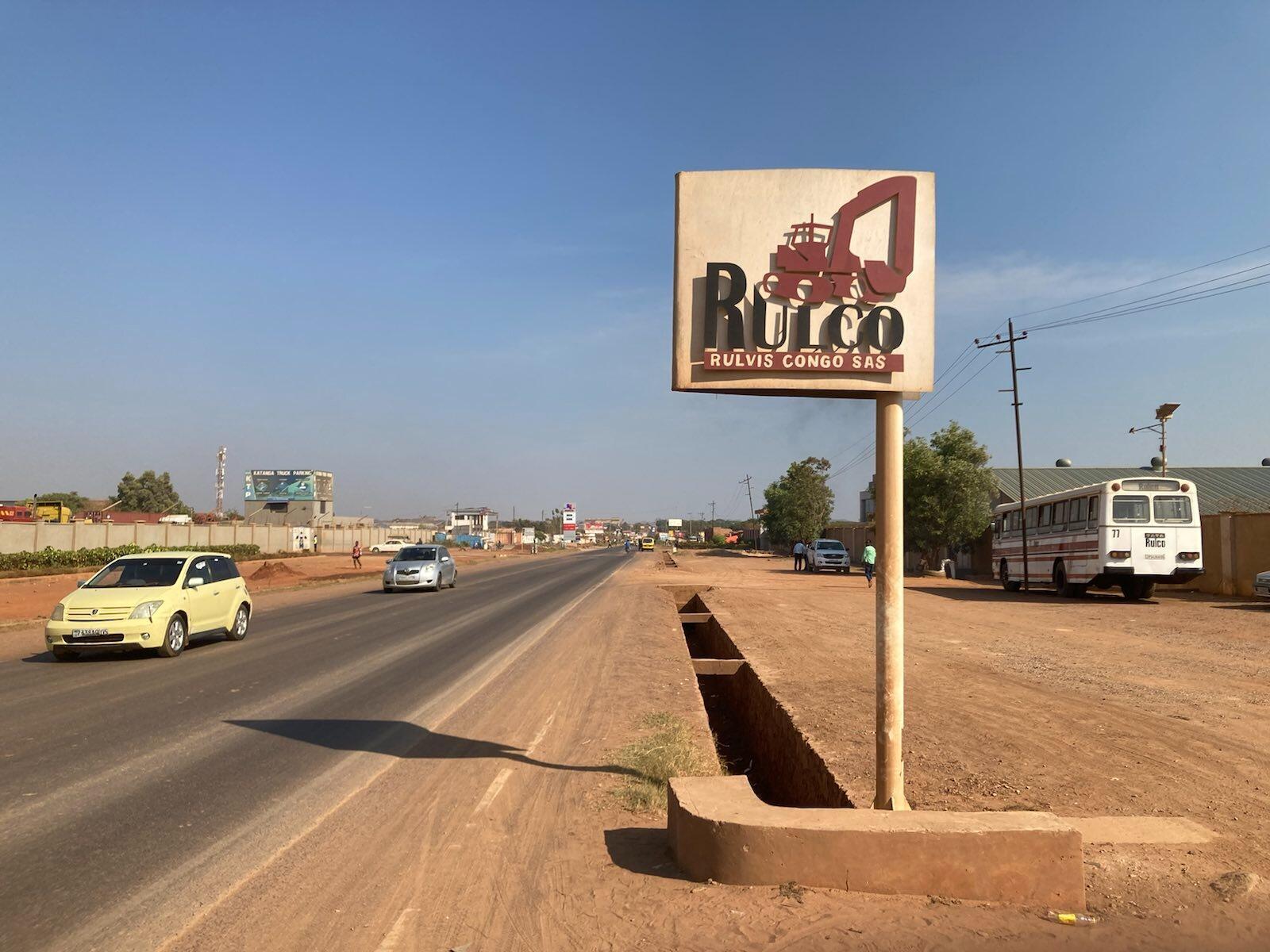 Rulco oeuvre dans l’exploitation du transport dans toutes ses formes, notamment le transport des minerais et l'achat, vente et location de véhicules, engins et matériels miniers.