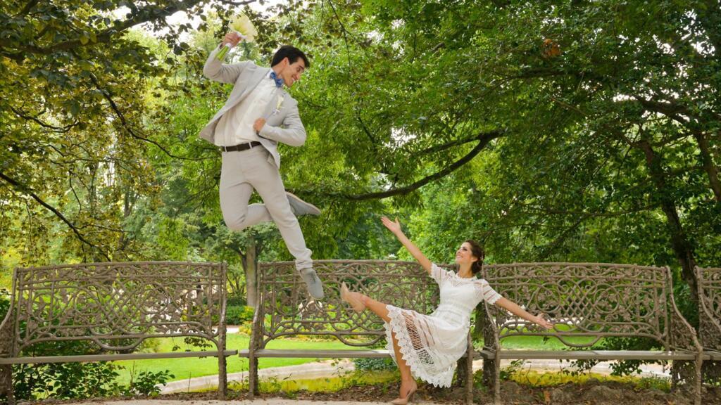Os bailarinos Norton Fantinel e Karina Moreira fundaram juntos a Arles Youth Ballet Company, em Fourques, no sul da França.