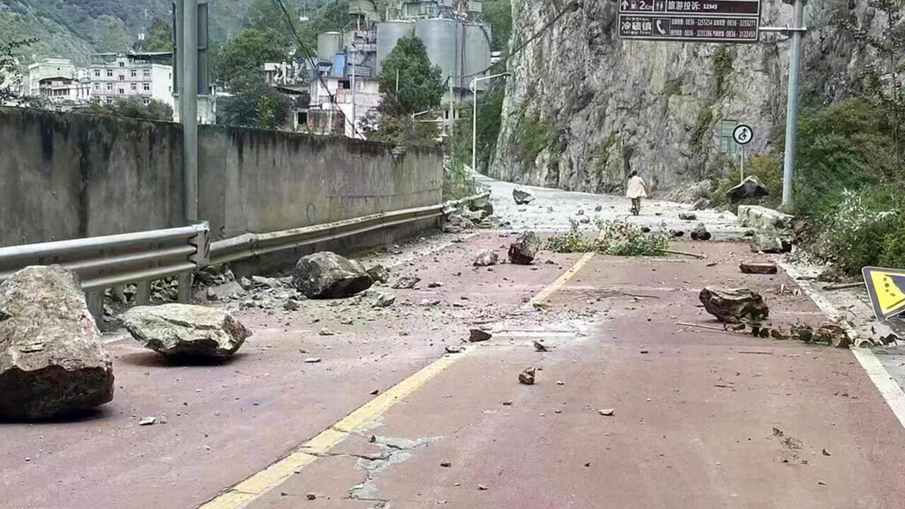 Chine un séisme meurtrier de magnitude 6,6 a frappé le Sichuan