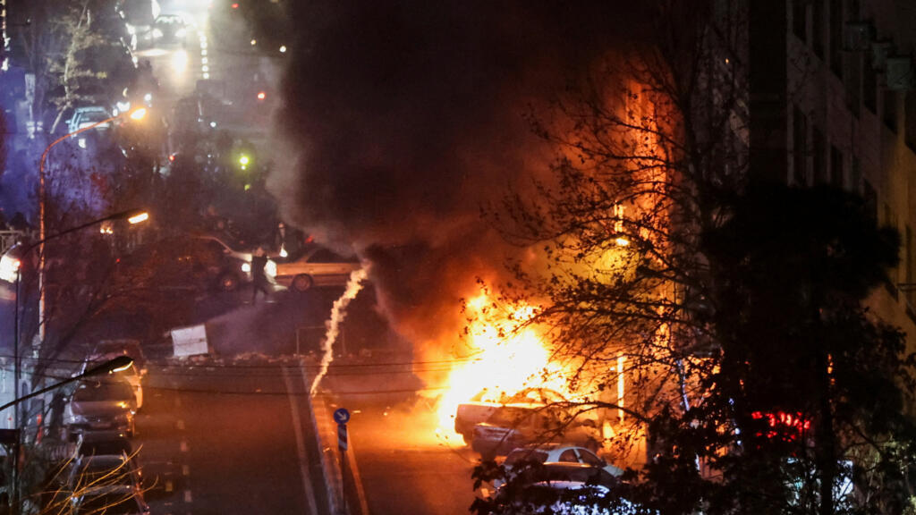 [En direct] Iran: la répression aurait fait plus de 600 morts, Trump veut sanctionner les partenaires de Téhéran