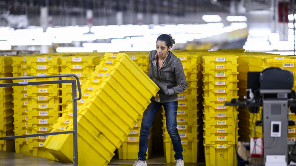 Amazon est devenu l'ennemi numéro un des nombreux petits commerçants en France.