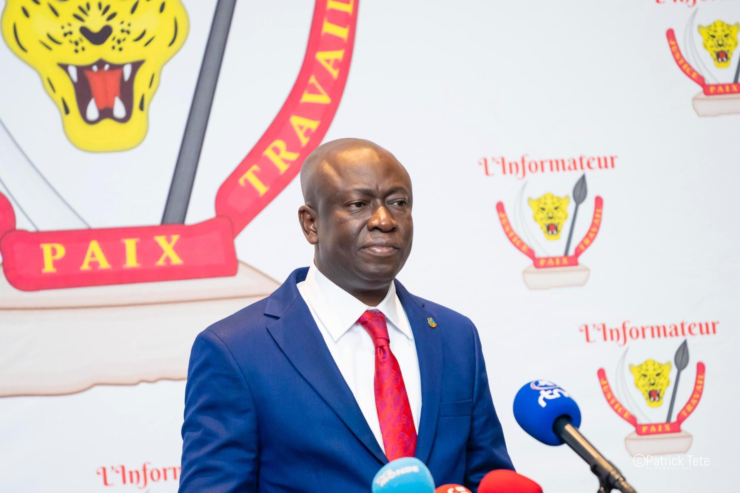 Augustin Kabuya, chef du parti présidentiel et informateur à l'Assemblée nationale de RDC, lors d'une conférence de presse à Kinshasa, le 15 février 2024.