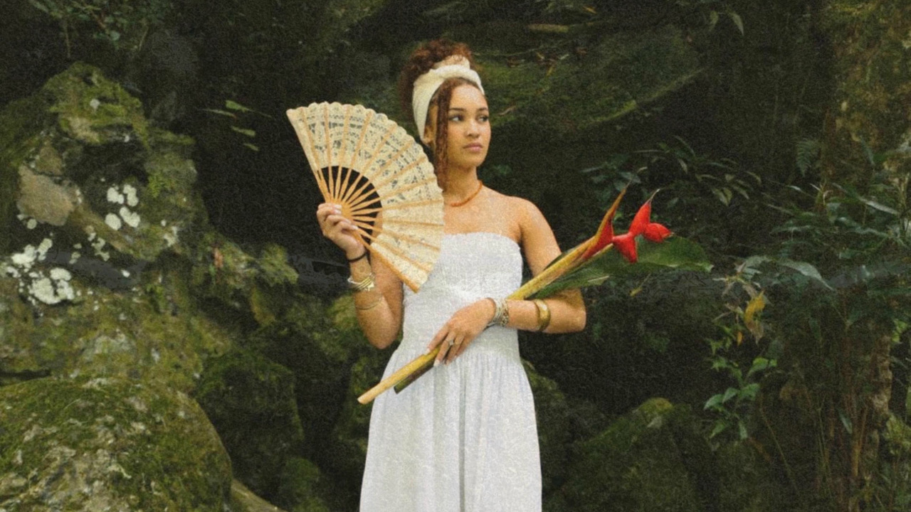 Jaade revendique le créole réunionnais avec émotion dans «Mon Kozé»