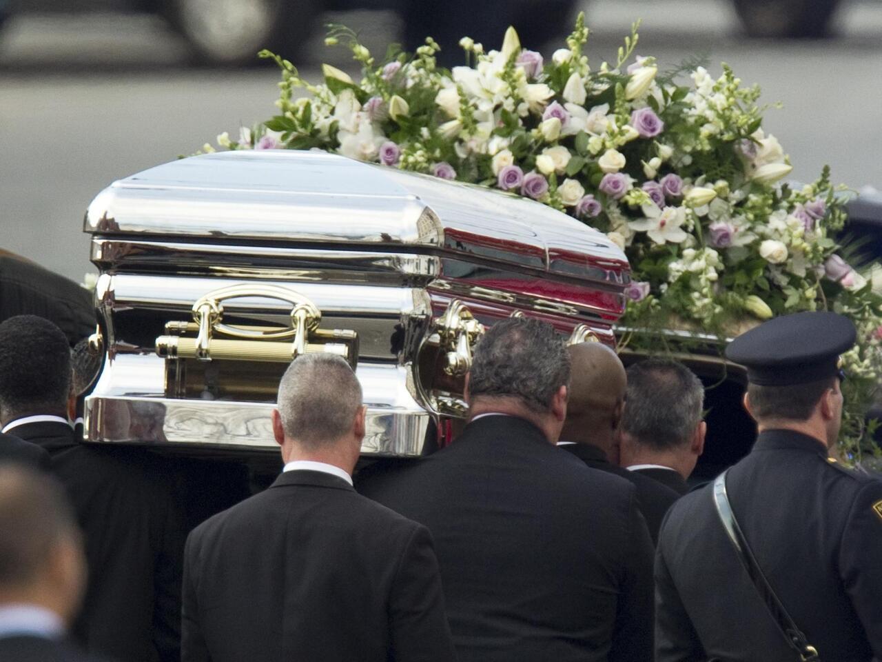 Photo Whitney Houston Morte Dans Son Cercueil L'adieu de l'Amérique à Whitney Houston
