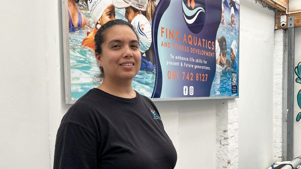 L'été austral en Afrique du Sud: dans les banlieues sensibles du Cap, la piscine comme remède contre le crime [4/4]