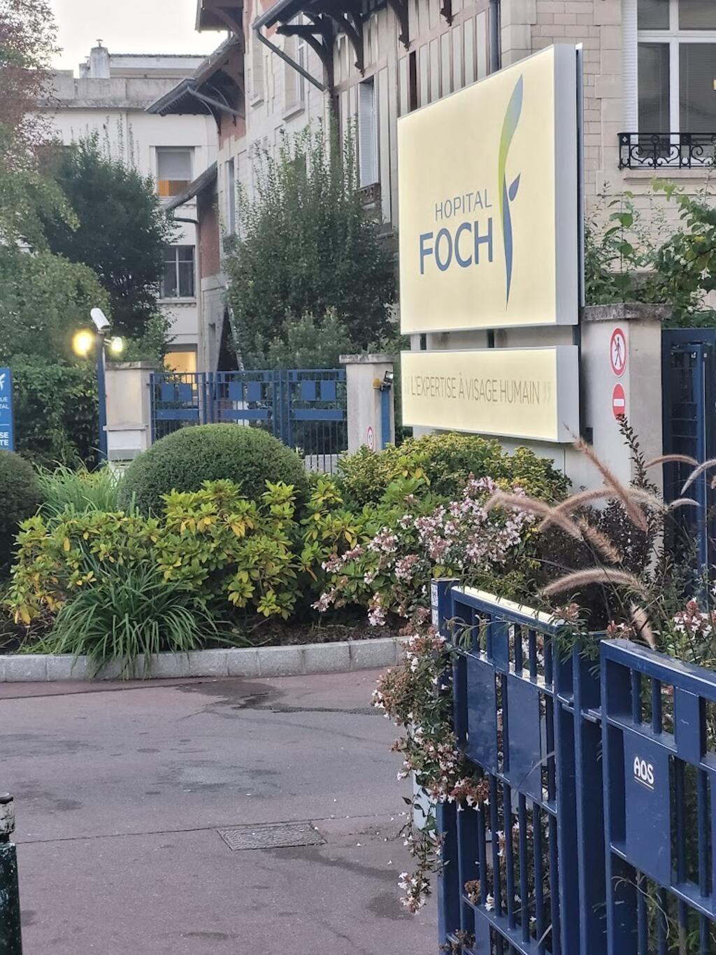 O hospital Foch, em Suresnes, na região parisiense, é um dos pioneiros no tratamento da Covid longa.