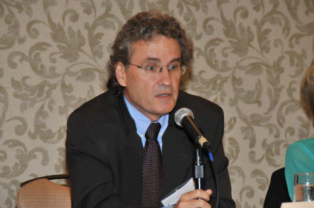 Armando Castelar Pinheiro é coordenador de Economia Aplicada do IBRE FGV e professor do Instituto de Economia da UFRJ.