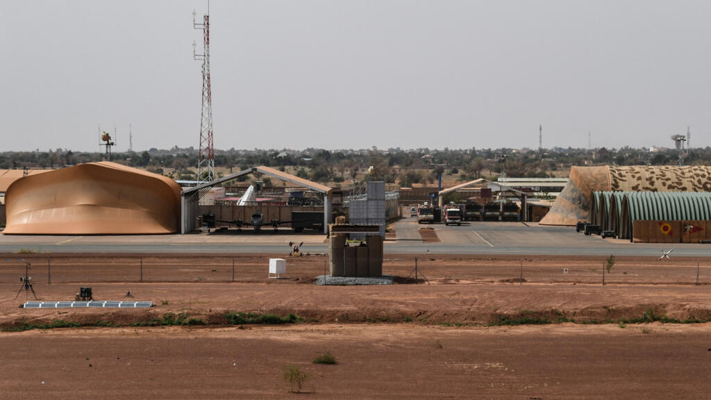 Niger: des tirs et détonations d'origine inconnue entendus dans la nuit à l'aéroport de Niamey