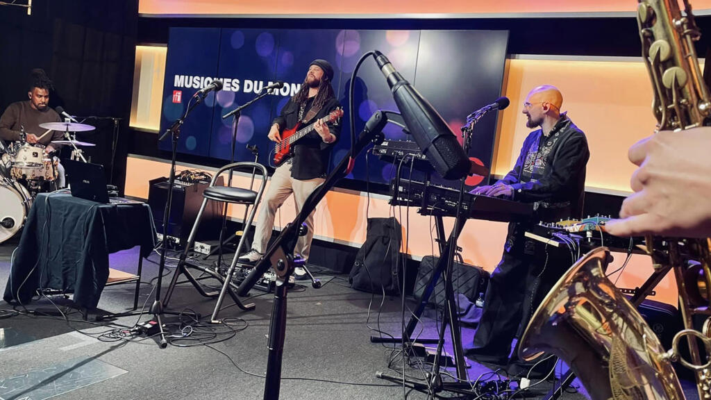 Monsieur Mâlâ à RFI.