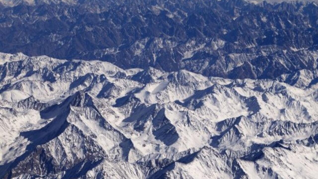 гиндукуш. плато гиндукуш. горный хребет гиндукуш. гиндукуш. горы гиндукуш афганистан.