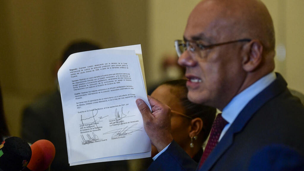 A segunda etapa dos diálogos realizados no México entre governo e oposição venezuelanos rendeu a assinatura de dois acordos. Na foto: O chefe da delegação do governo venezuelano, Jorge Rodriguez, que participa das negociações entre o governo venezuelano e a oposição na Cidade do México, em 6 de setembro de 2021.