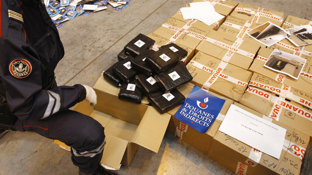 Record în Franța: Aproape 10 tone de cocaínă au fost confiscate în portul din Dunkerque
